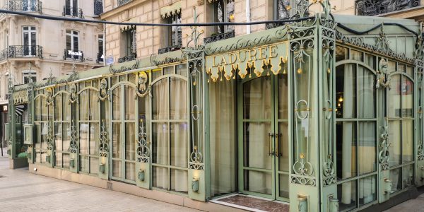 ラデュレ　パリ　シャンゼリゼ通り店